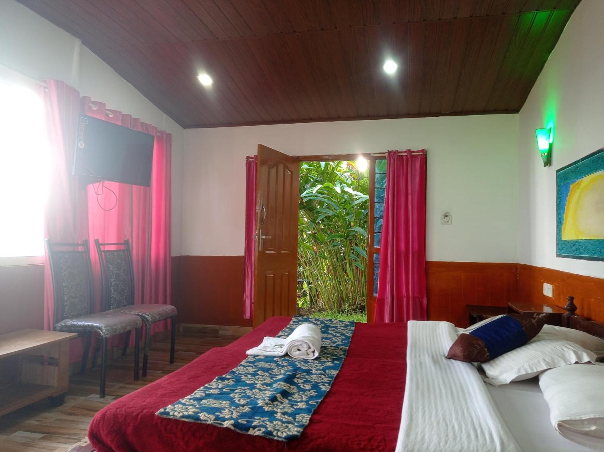 Munnar Home Stay Teadrops Plantation Villa エクステリア 写真